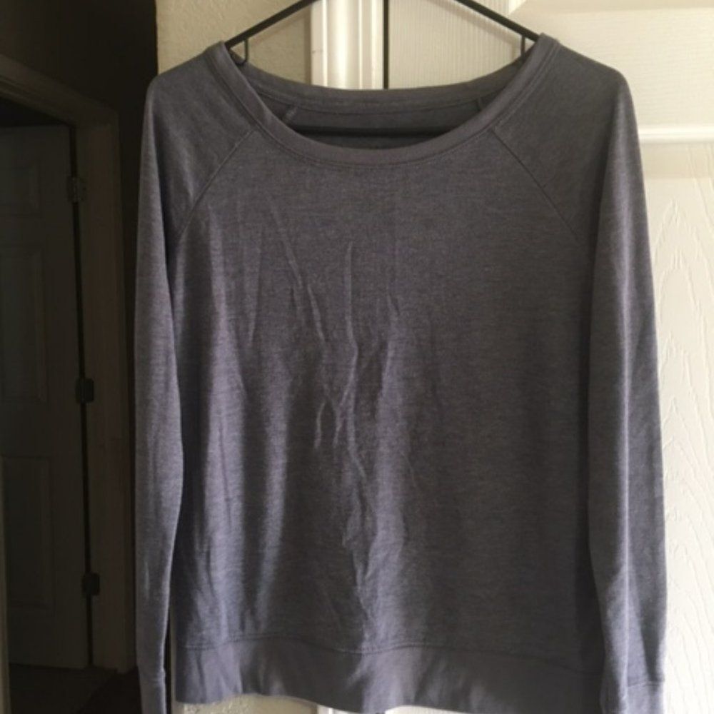 Women's Xhilaration Long Sleeve Top--Size S--Gray 